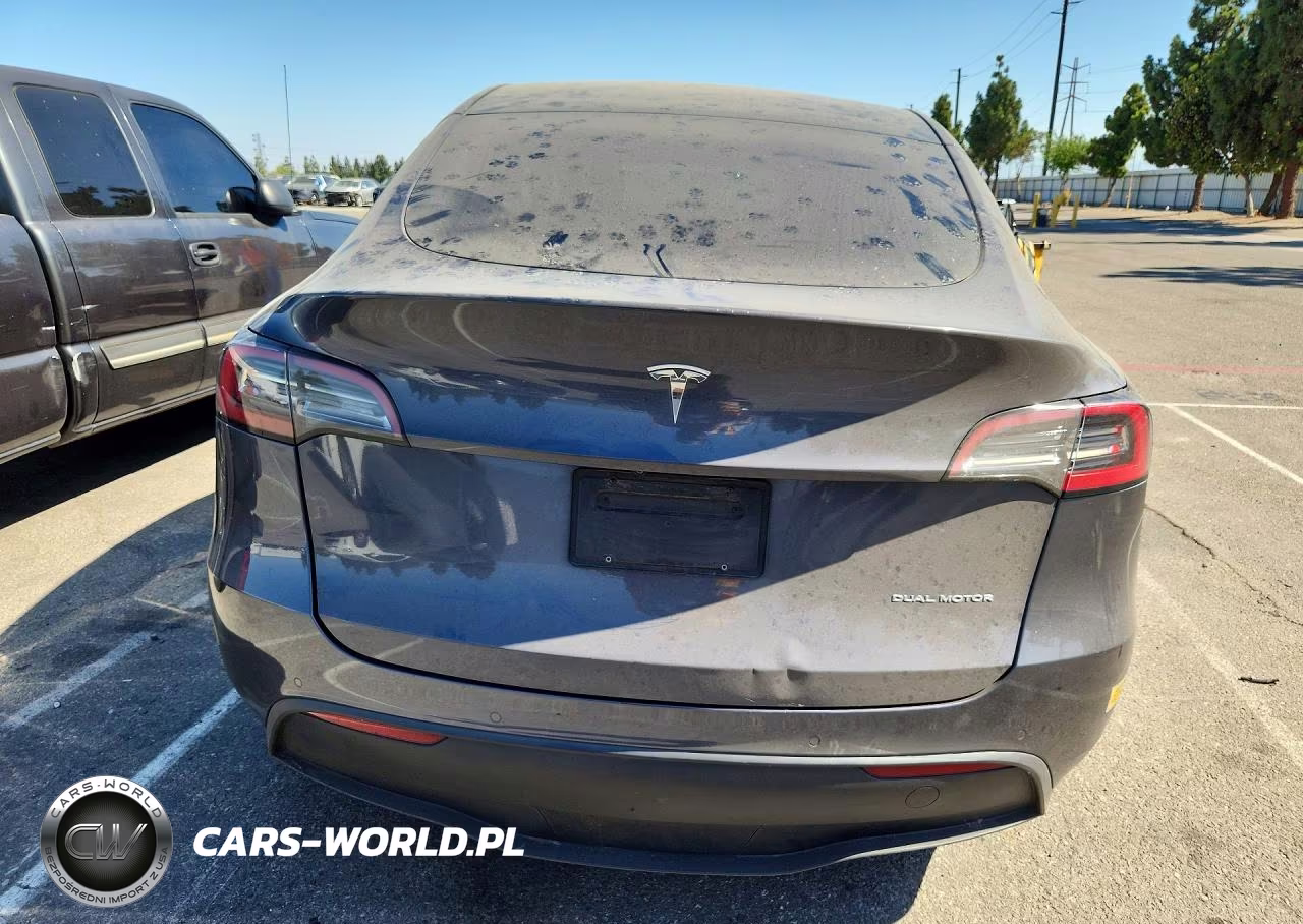 2022 Tesla Model Y VIN:7SAYGDEE5NF371788 - 6