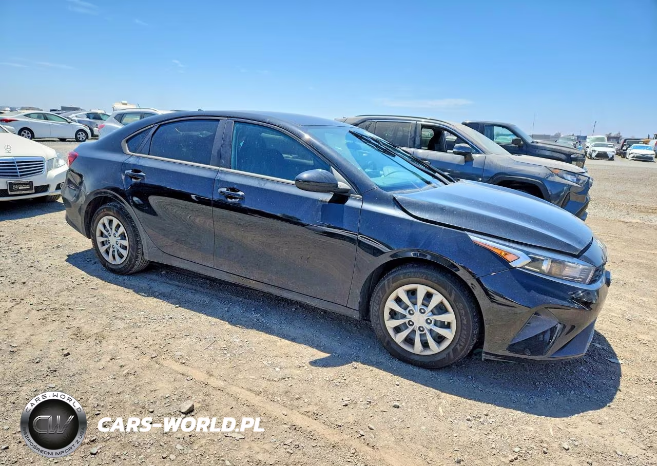 2023 Kia Forte Lx VIN:3KPF24AD5PE550793 - 4