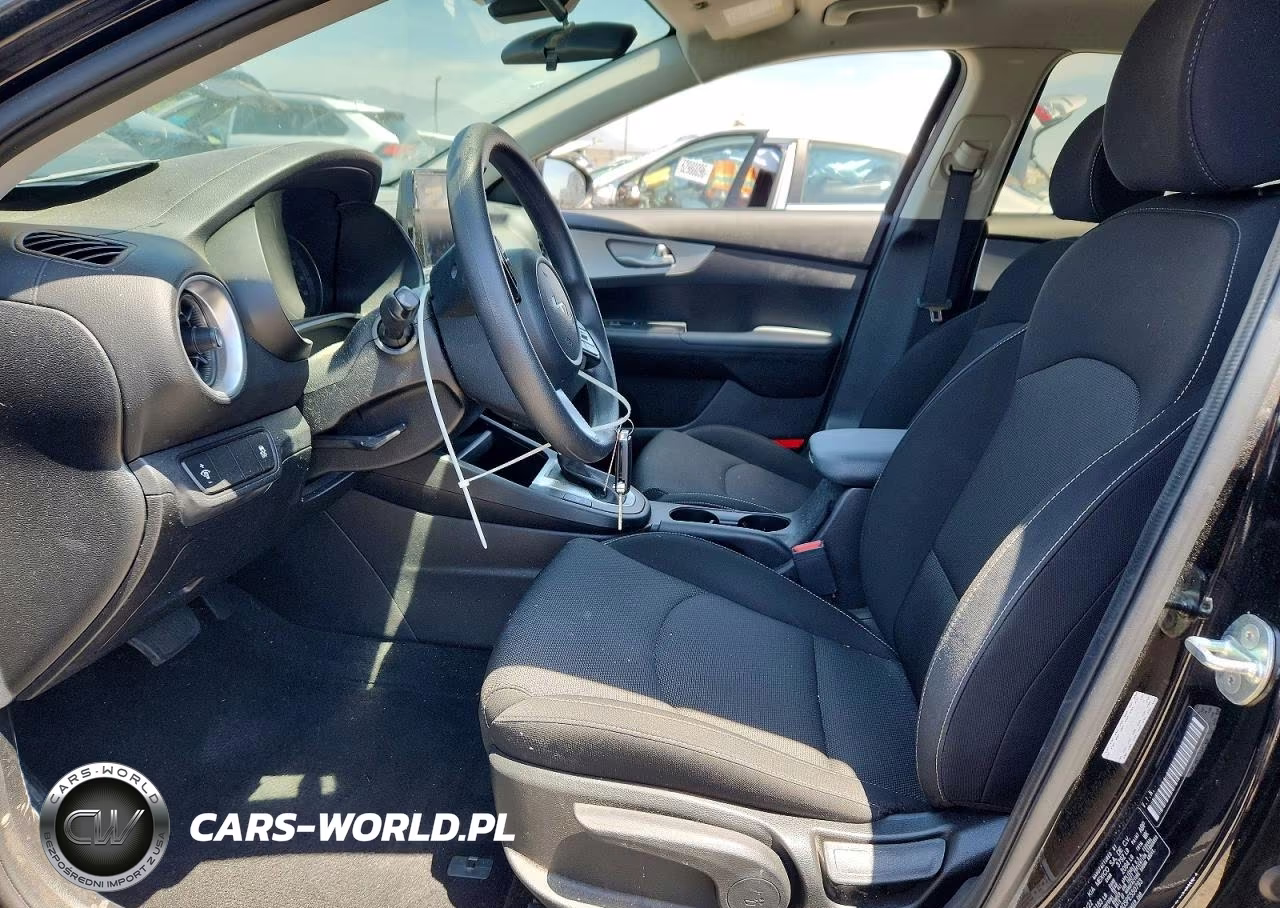 2023 Kia Forte Lx VIN:3KPF24AD5PE550793 - 7