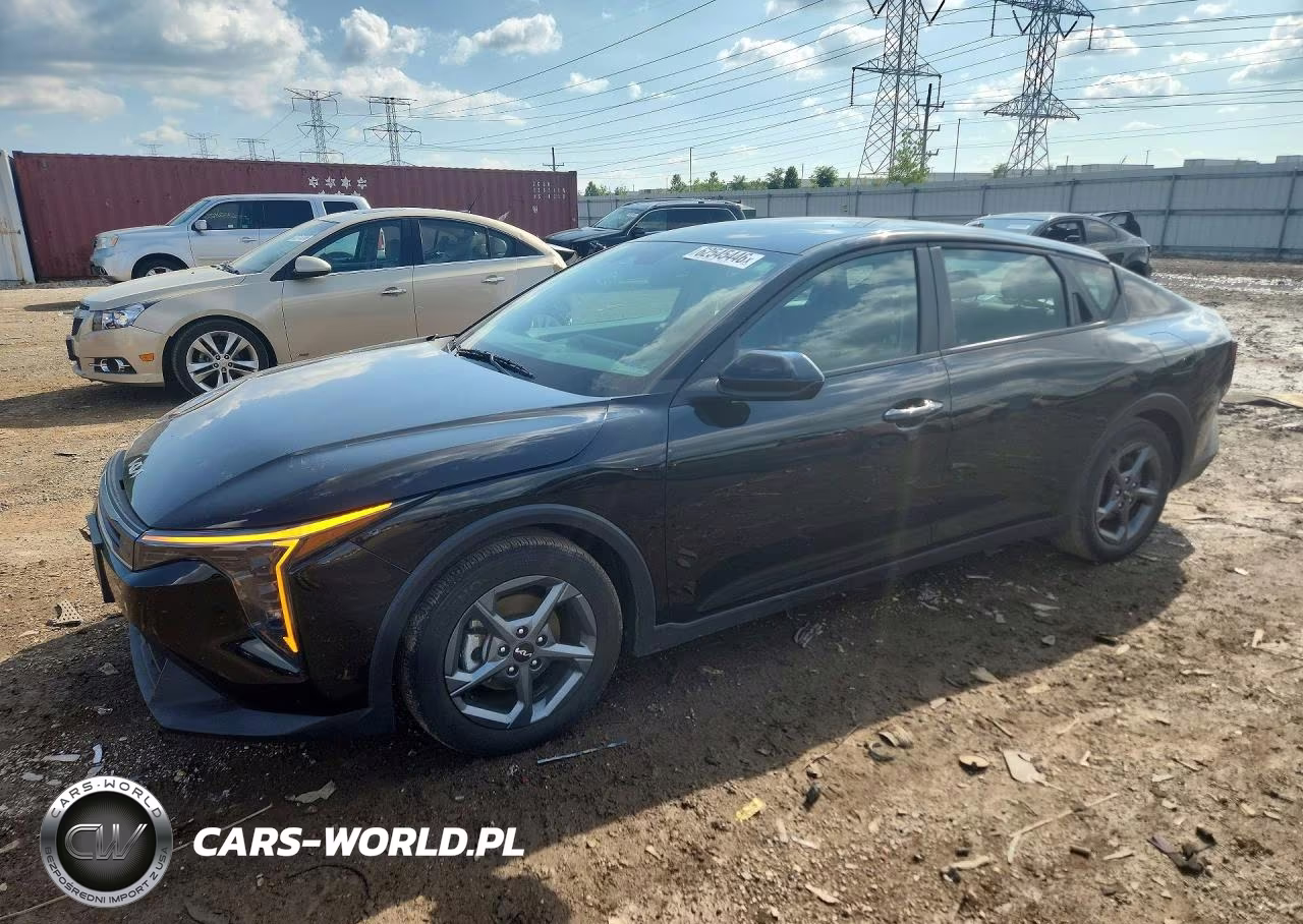 2025 Kia K4 Lxs VIN:3KPFT4DE5SE173070 - 1