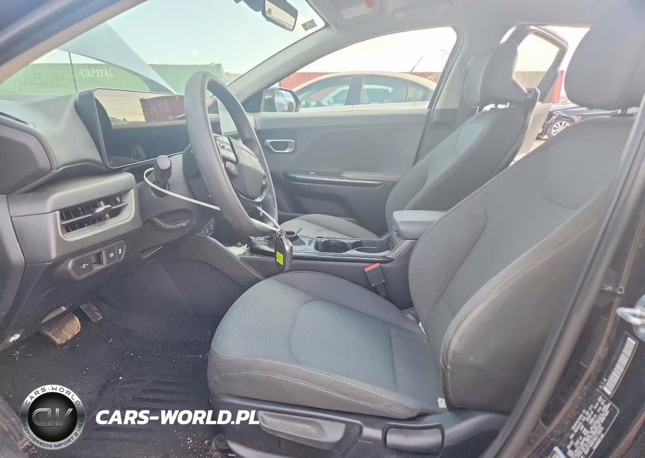 2025 Kia K4 Lxs VIN:3KPFT4DE5SE173070 - 7