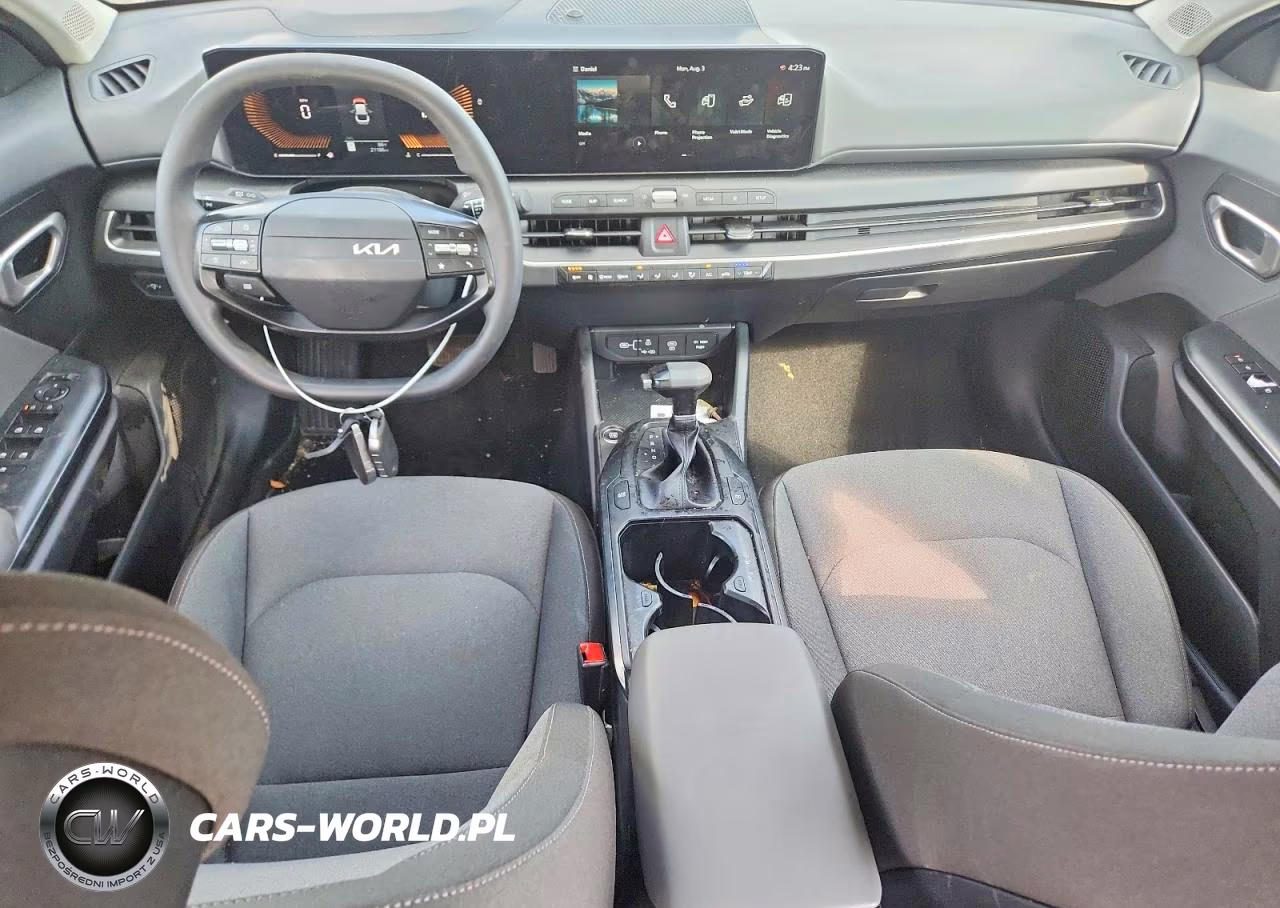 2025 Kia K4 Lxs VIN:3KPFT4DE5SE173070 - 8