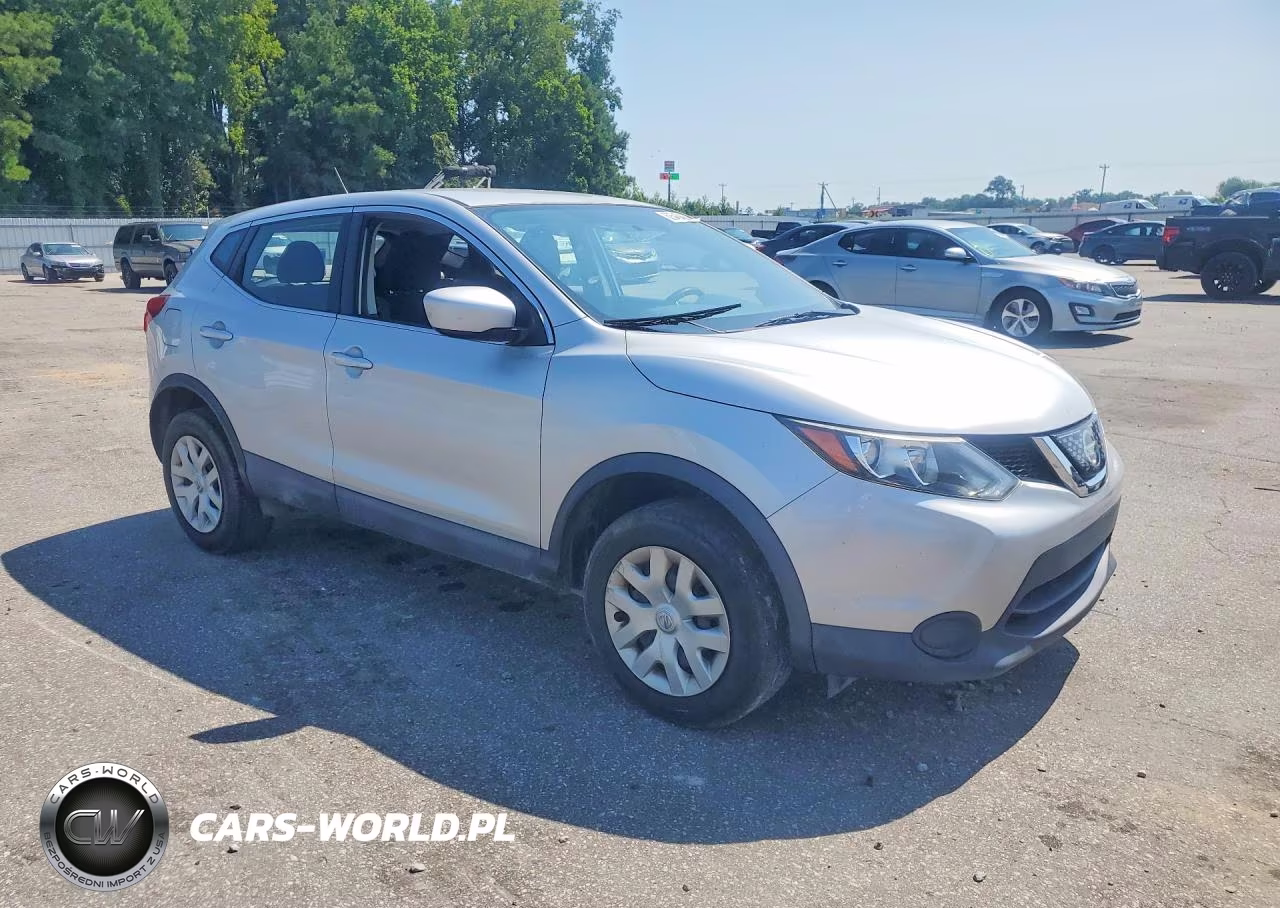 2018 Nissan Rogue Sport S VIN:JN1BJ1CP1JW156666 - 4