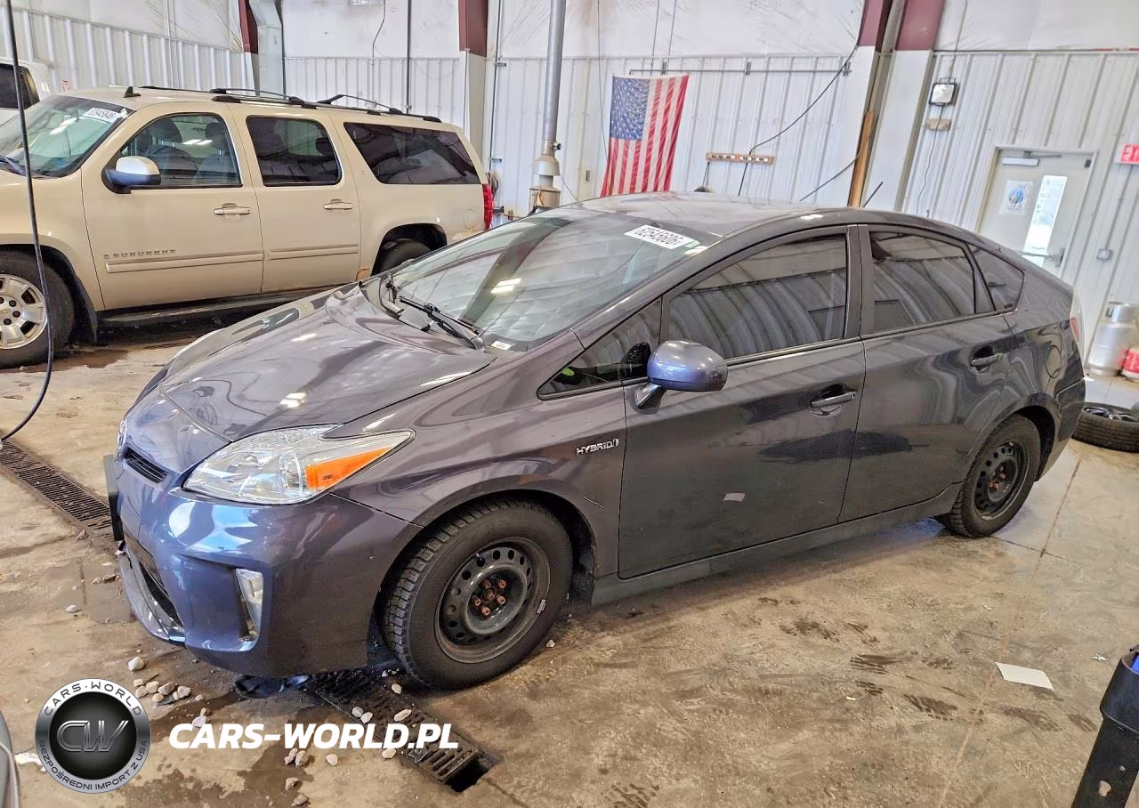 2013 Toyota Prius Two – zdjęcie 1 z 13