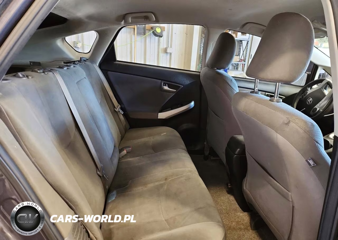 2013 Toyota Prius Two VIN:JTDKN3DU3D1623055 - 10