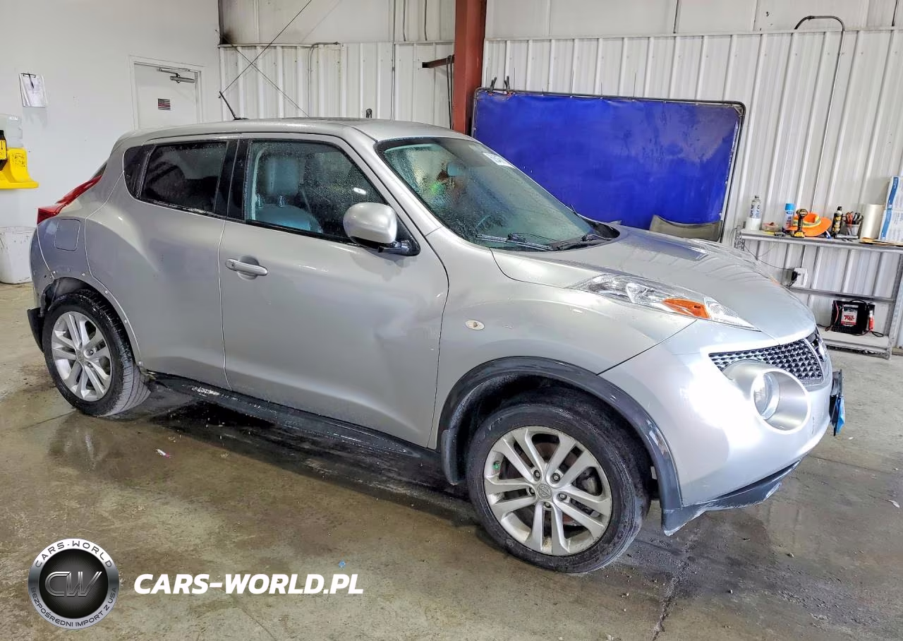 2011 Nissan Juke S VIN:JN8AF5MV9BT020209 - 4