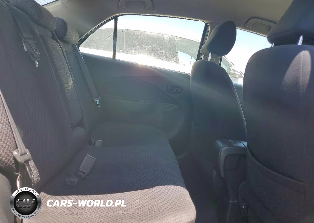 2007 Toyota Yaris Base VIN:JTDBT923871178044 - 10