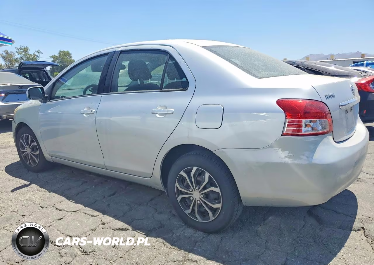 2007 Toyota Yaris Base VIN:JTDBT923871178044 - 2
