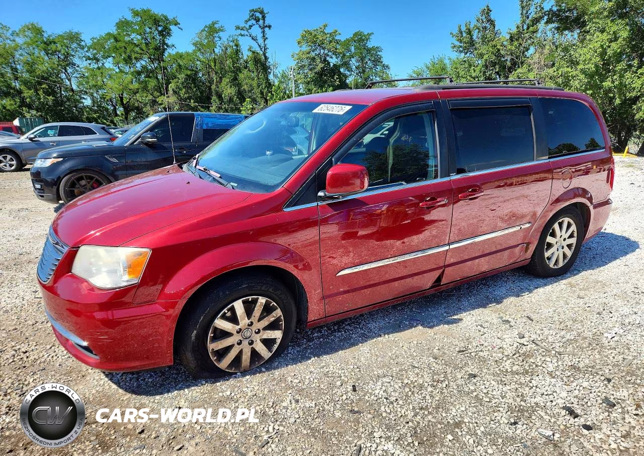 2014 Chrysler Town & Country Touring – zdjęcie 1 z 13