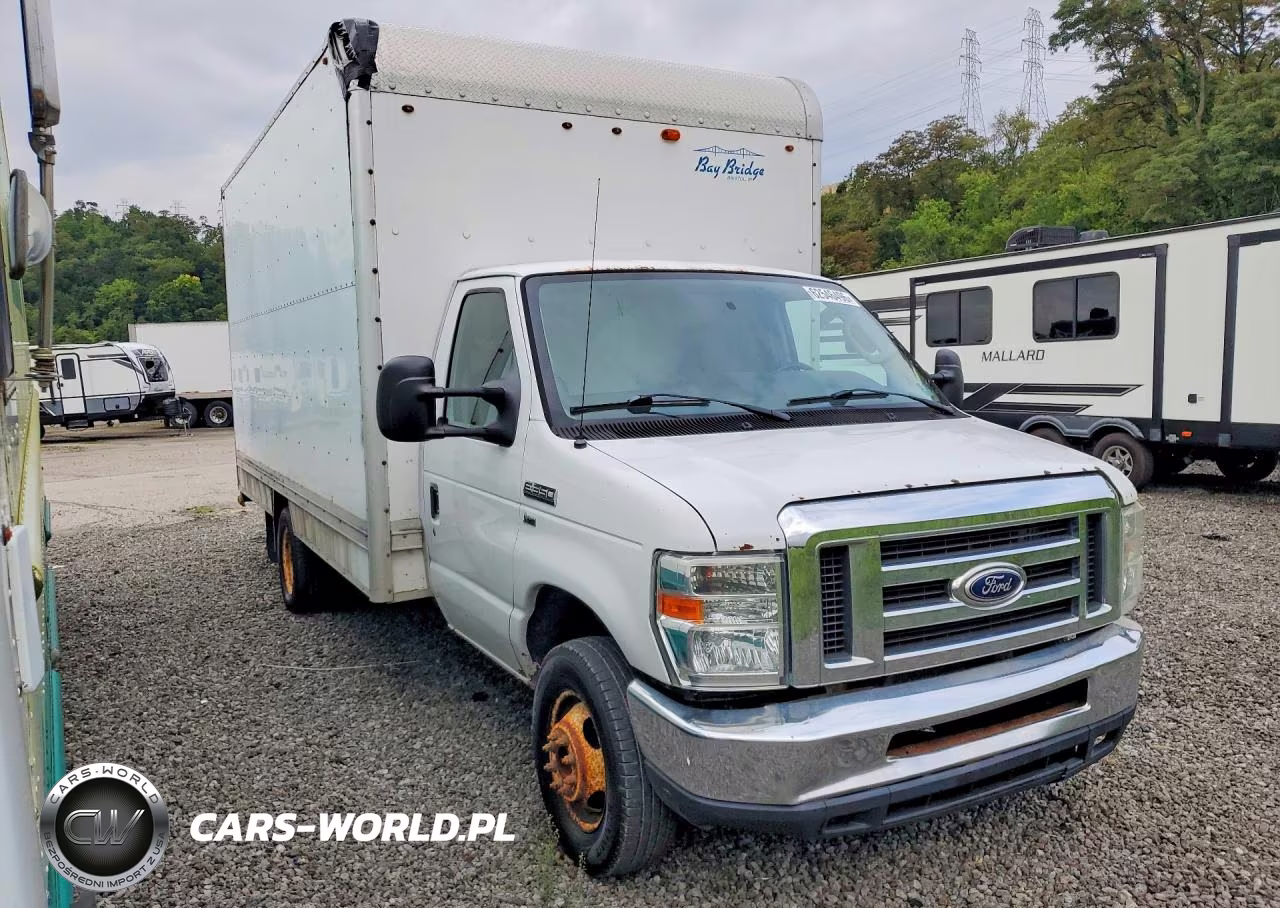 2015 Ford Econoline E350 Super Duty Cutaway Van VIN:1FDWE3FL4FDA37273 - 4
