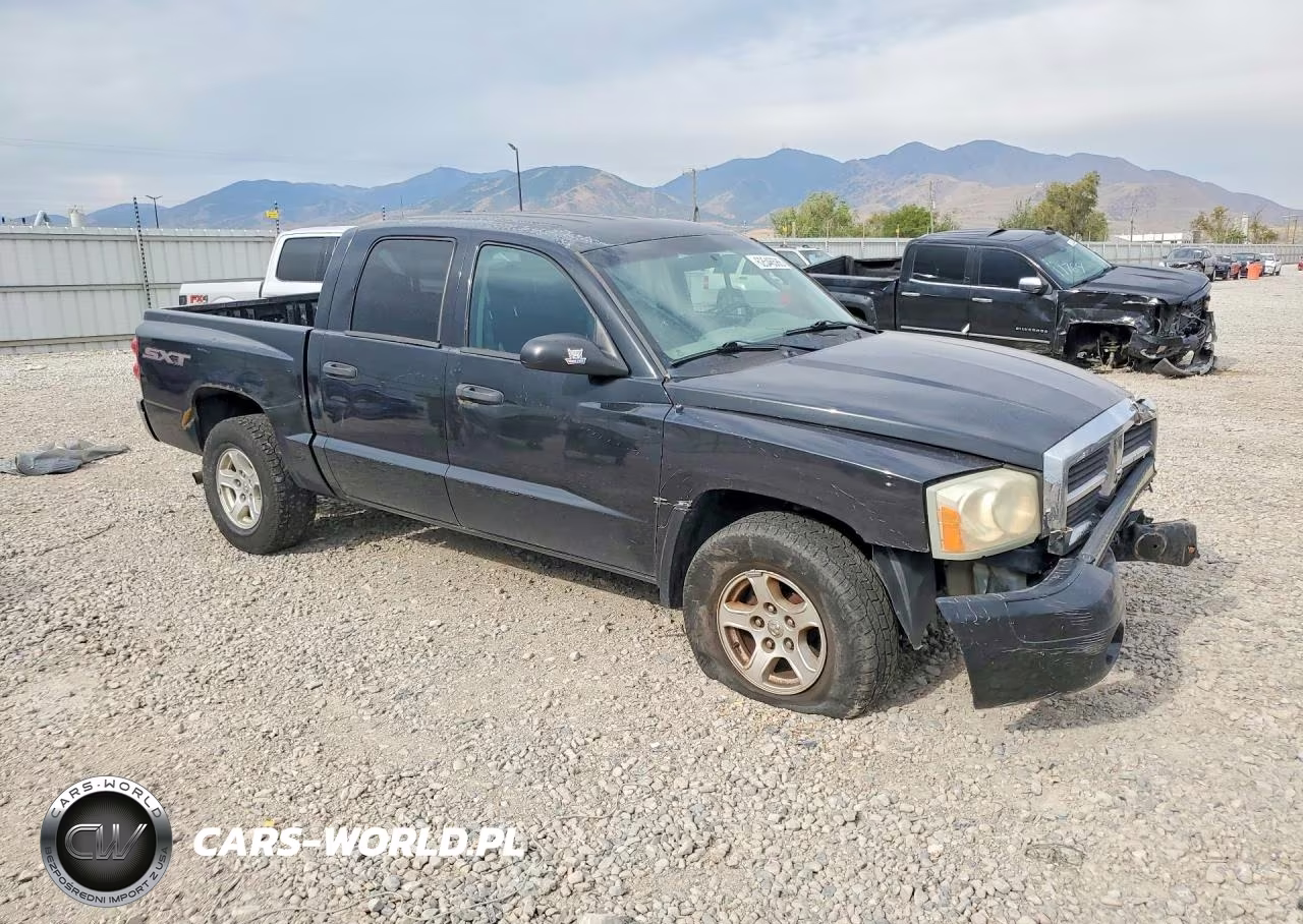 2007 Dodge Dakota Quad VIN:1D7HW28P87S253960 - 4