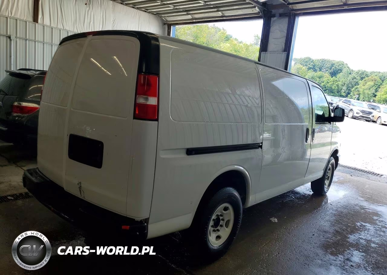 2022 Chevrolet Express G2500 VIN:1GCWGAFP5N1268785 - 3