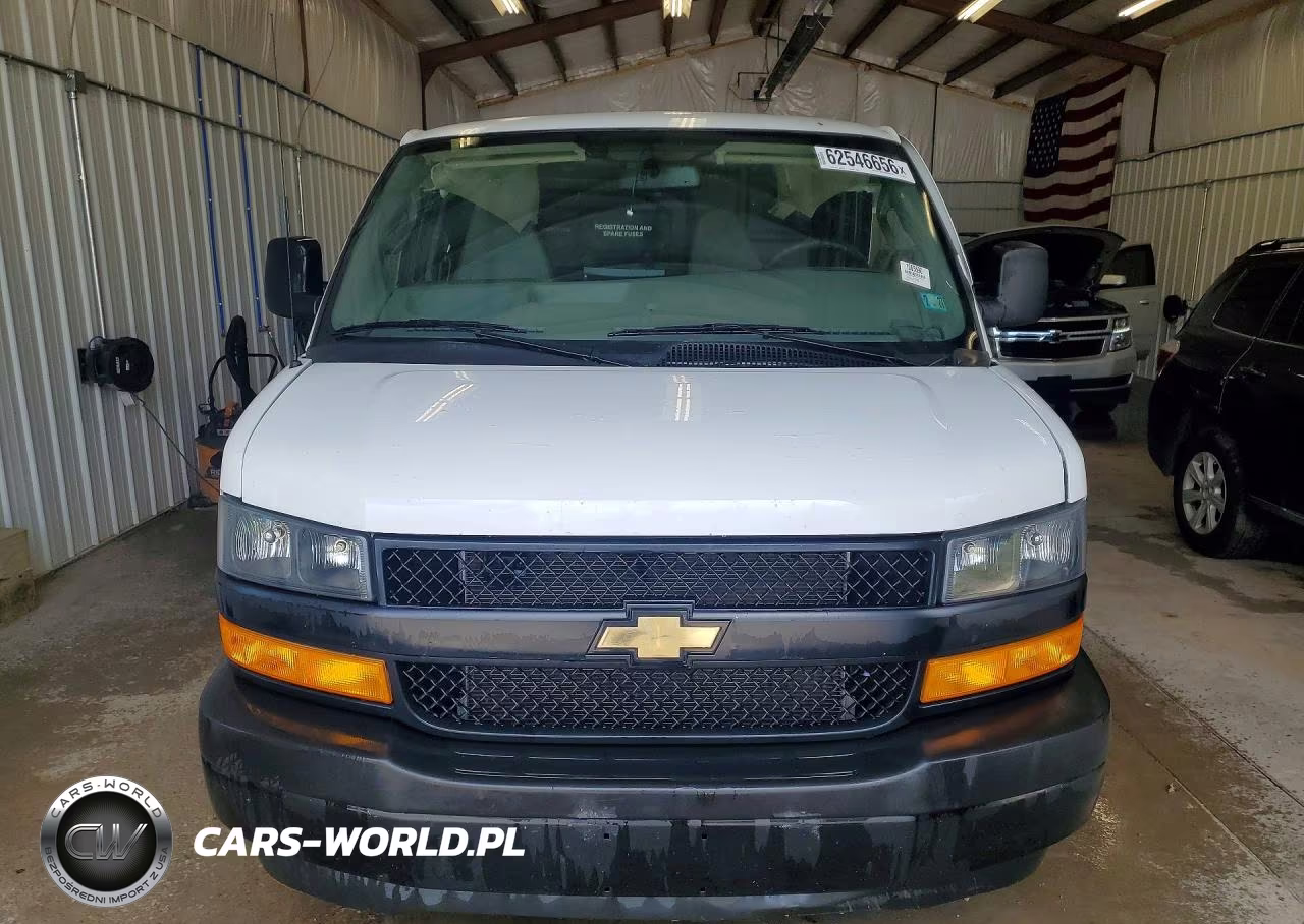 2022 Chevrolet Express G2500 VIN:1GCWGAFP5N1268785 - 5