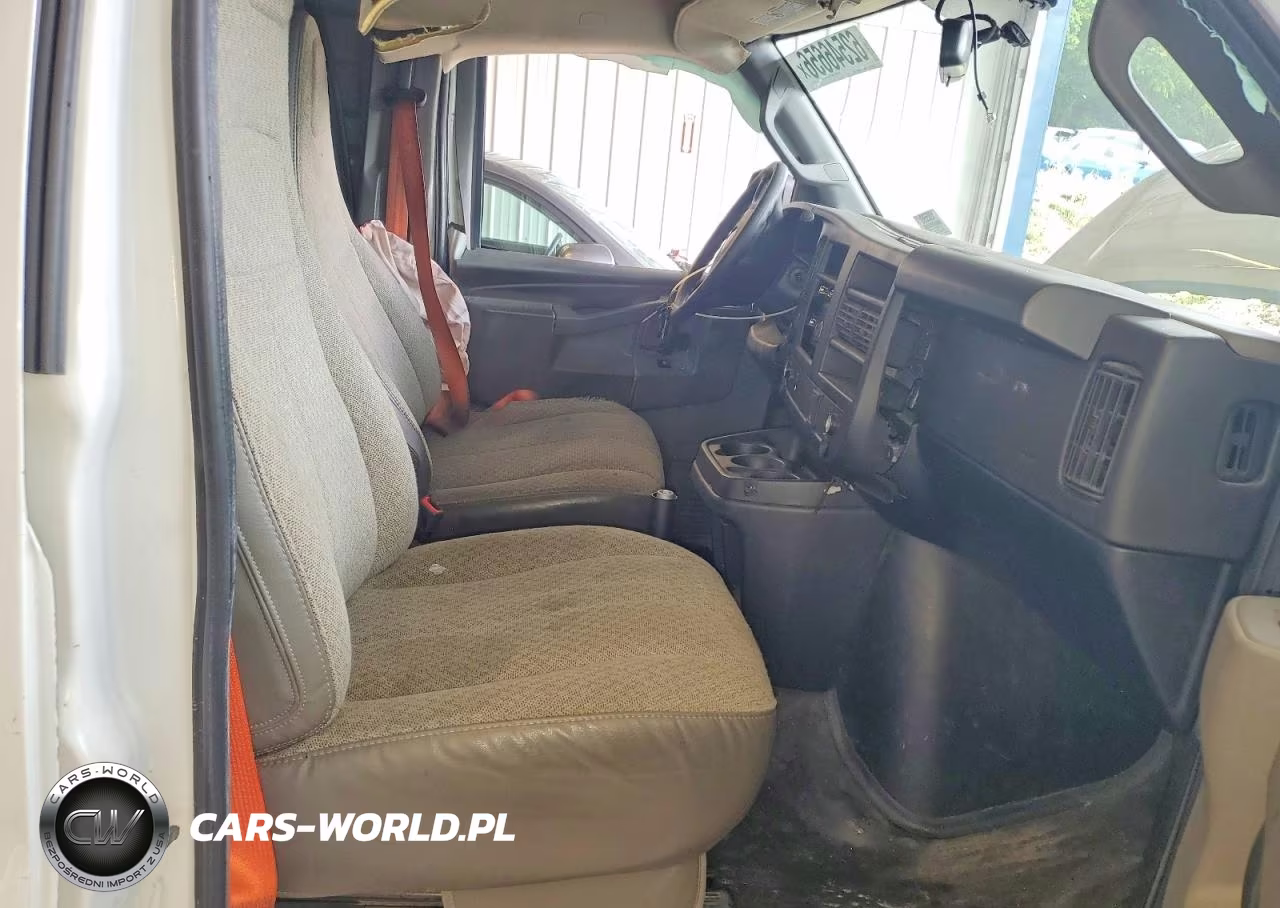 2022 Chevrolet Express G2500 VIN:1GCWGAFP5N1268785 - 7