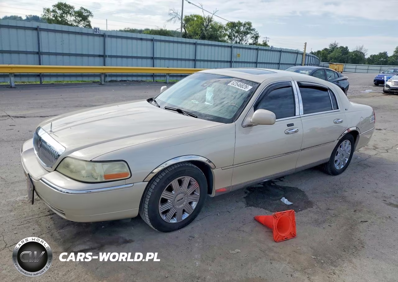 2003 Lincoln Town Car Cartier