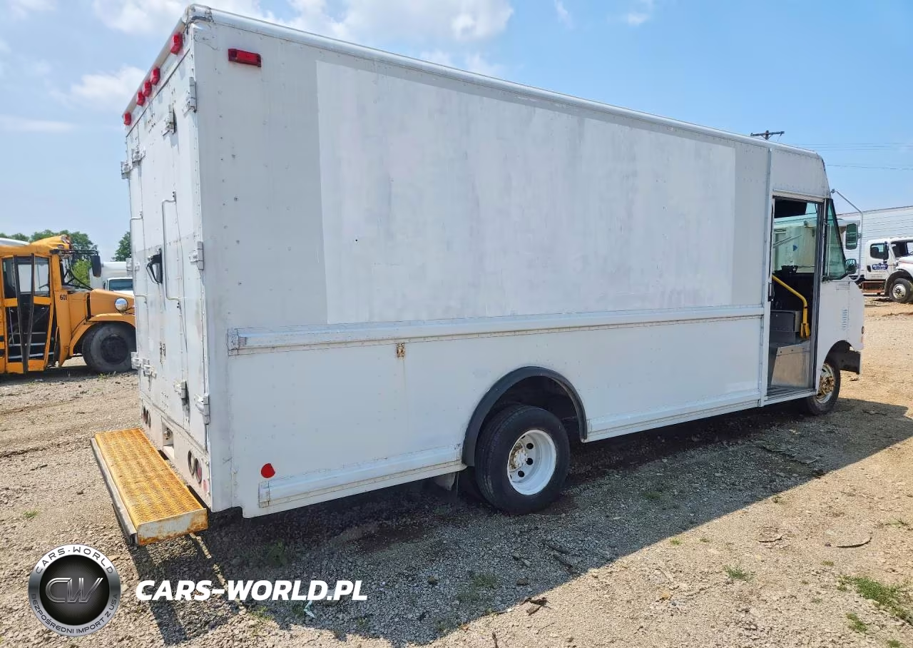 2000 Ford E350 Delivery Truck VIN:1FCJE39L4YHA52569 - 3