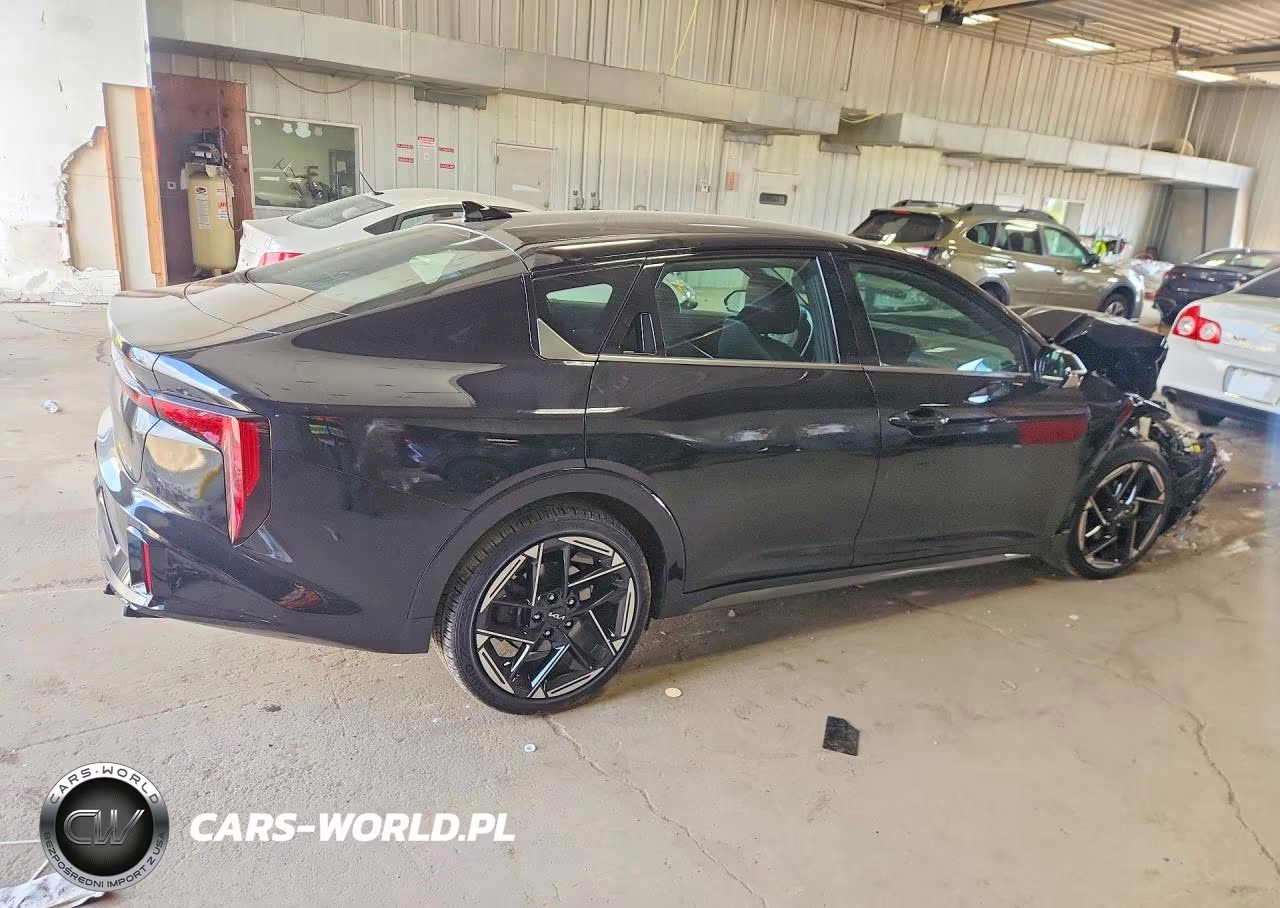 2025 Kia K4 Gt Line VIN:3KPFW4DE1SE042273 - 3