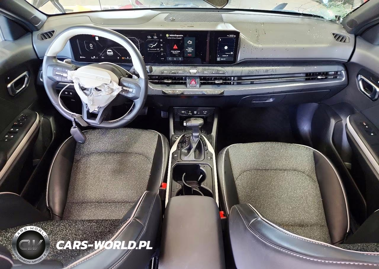 2025 Kia K4 Gt Line VIN:3KPFW4DE1SE042273 - 8