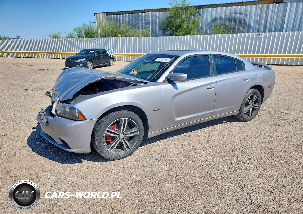 2014 Dodge Charger R-T – zdjęcie 1 z 12