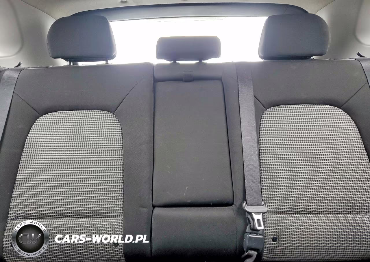 2018 Hyundai Kona Se VIN:KM8K1CAA1JU100077 - 20