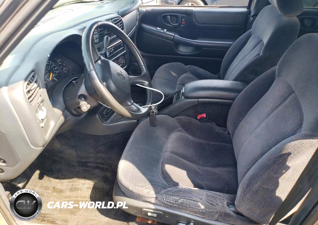 2000 Chevrolet Blazer VIN:1GNDT13W3Y2220027 - 13