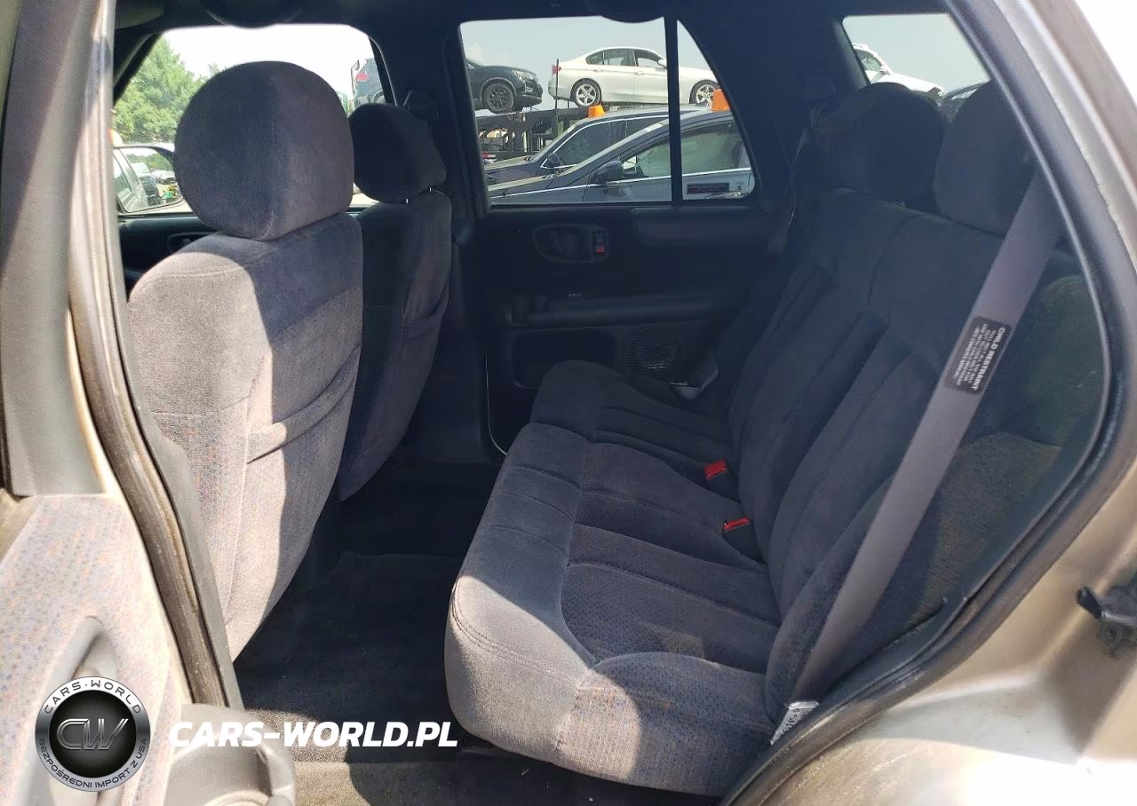 2000 Chevrolet Blazer VIN:1GNDT13W3Y2220027 - 19