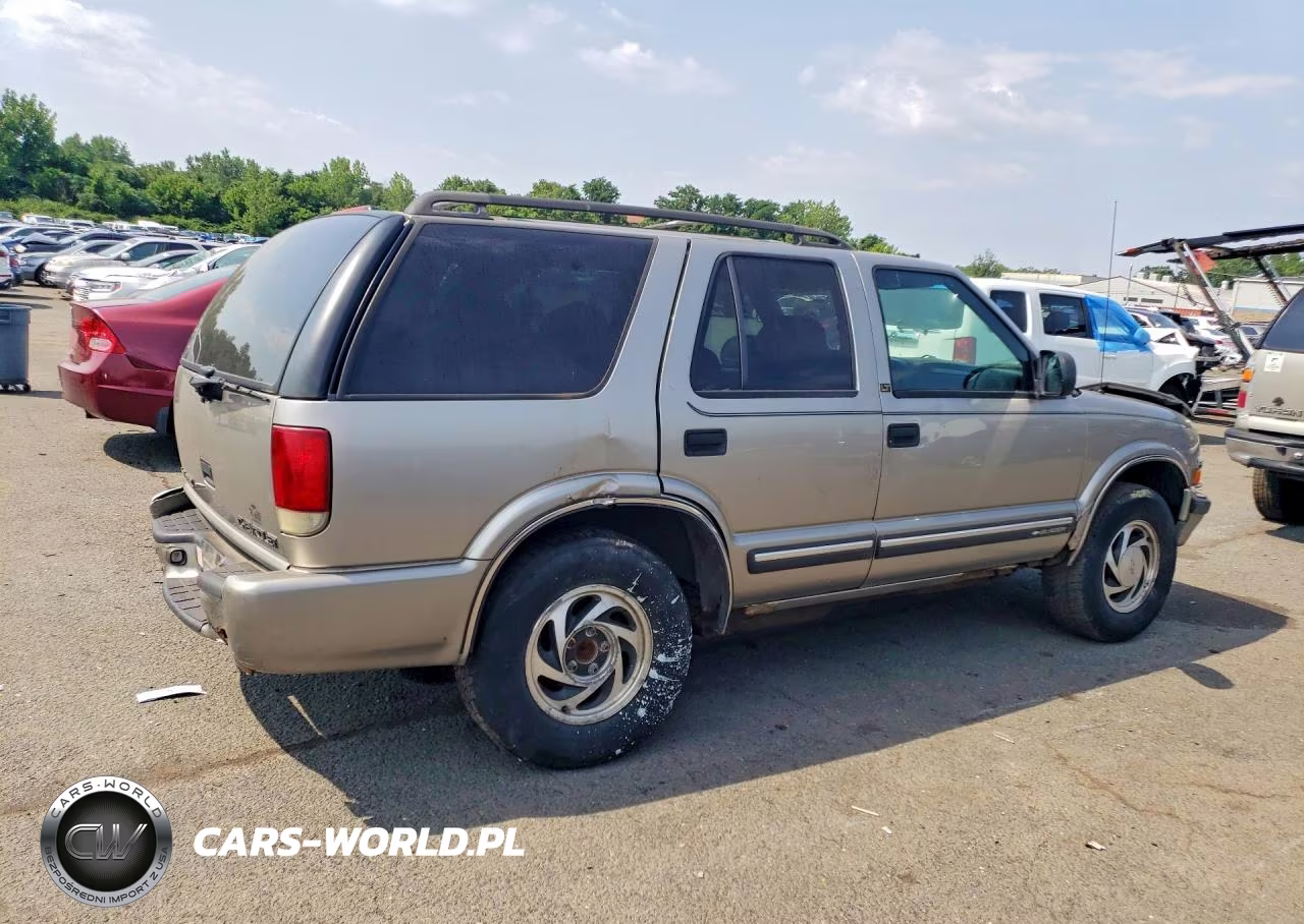 2000 Chevrolet Blazer VIN:1GNDT13W3Y2220027 - 6