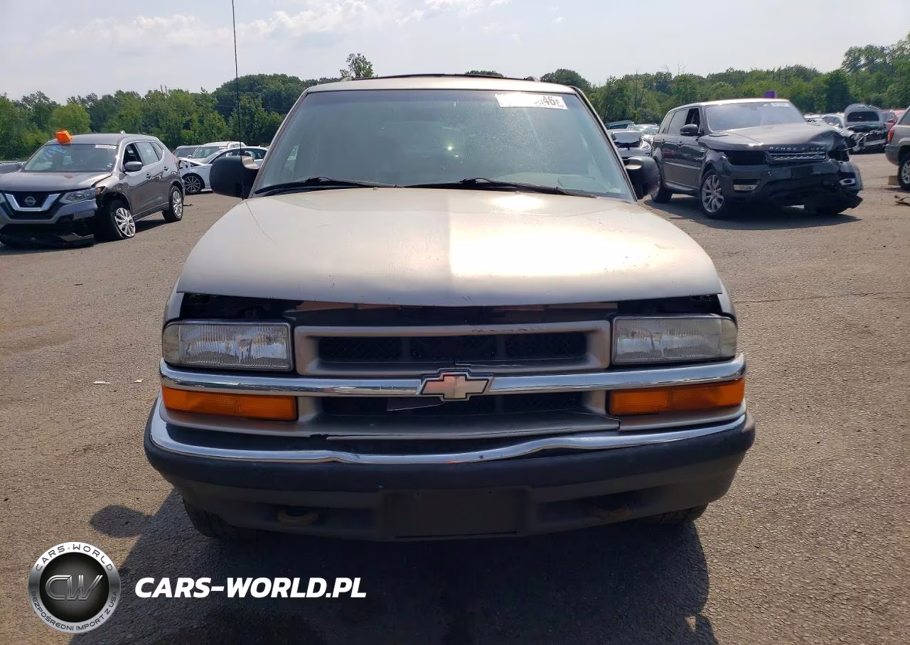 2000 Chevrolet Blazer VIN:1GNDT13W3Y2220027 - 9