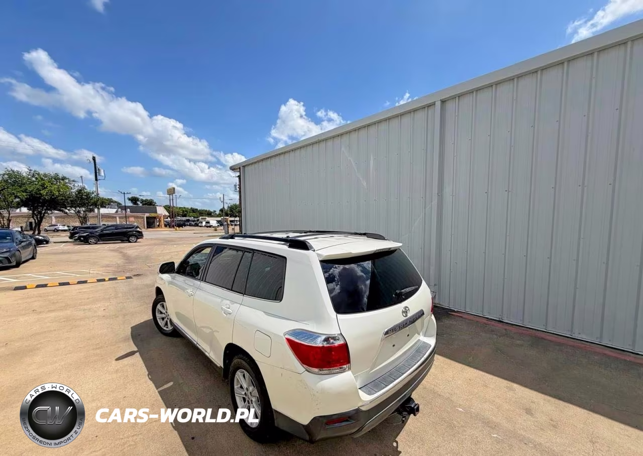 2013 Toyota Highlander Plus VIN:5TDZK3EH0DS096099 - 3