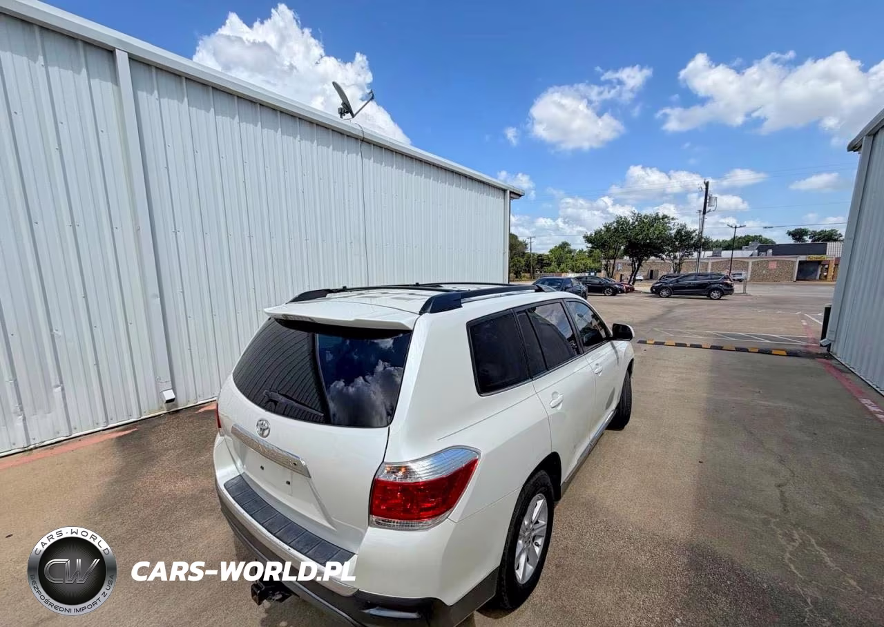 2013 Toyota Highlander Plus VIN:5TDZK3EH0DS096099 - 4
