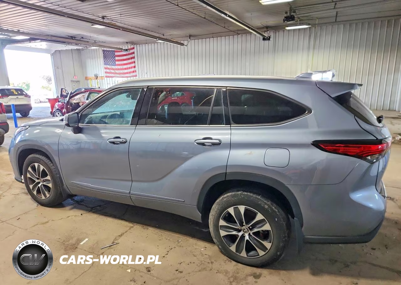 2022 Toyota Highlander Xle VIN:5TDGZRBH0NS197901 - 2
