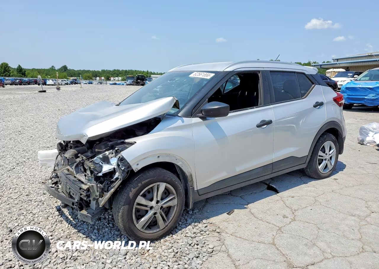 2018 Nissan Kicks S