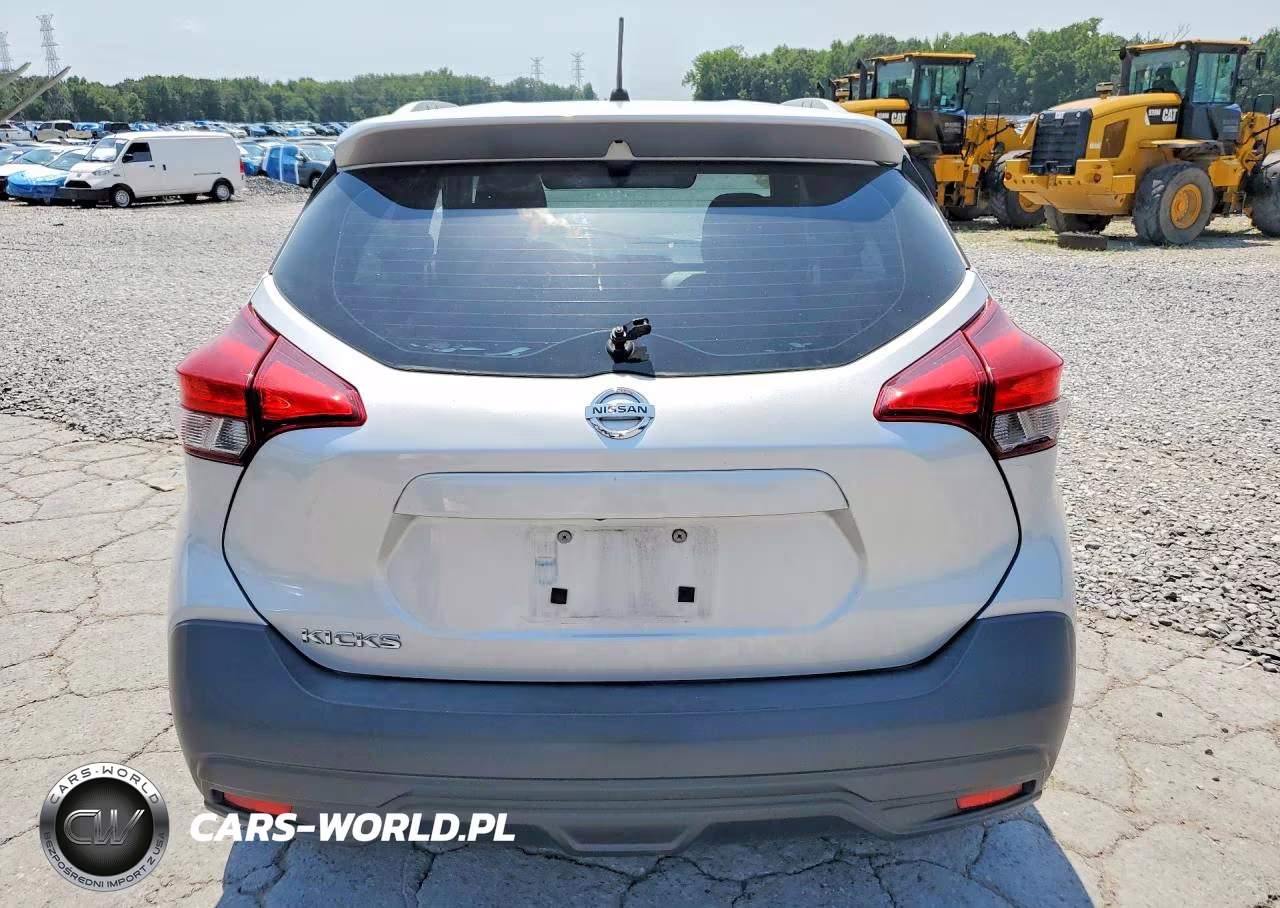 2018 Nissan Kicks S VIN:3N1CP5CU7JL530929 - 6