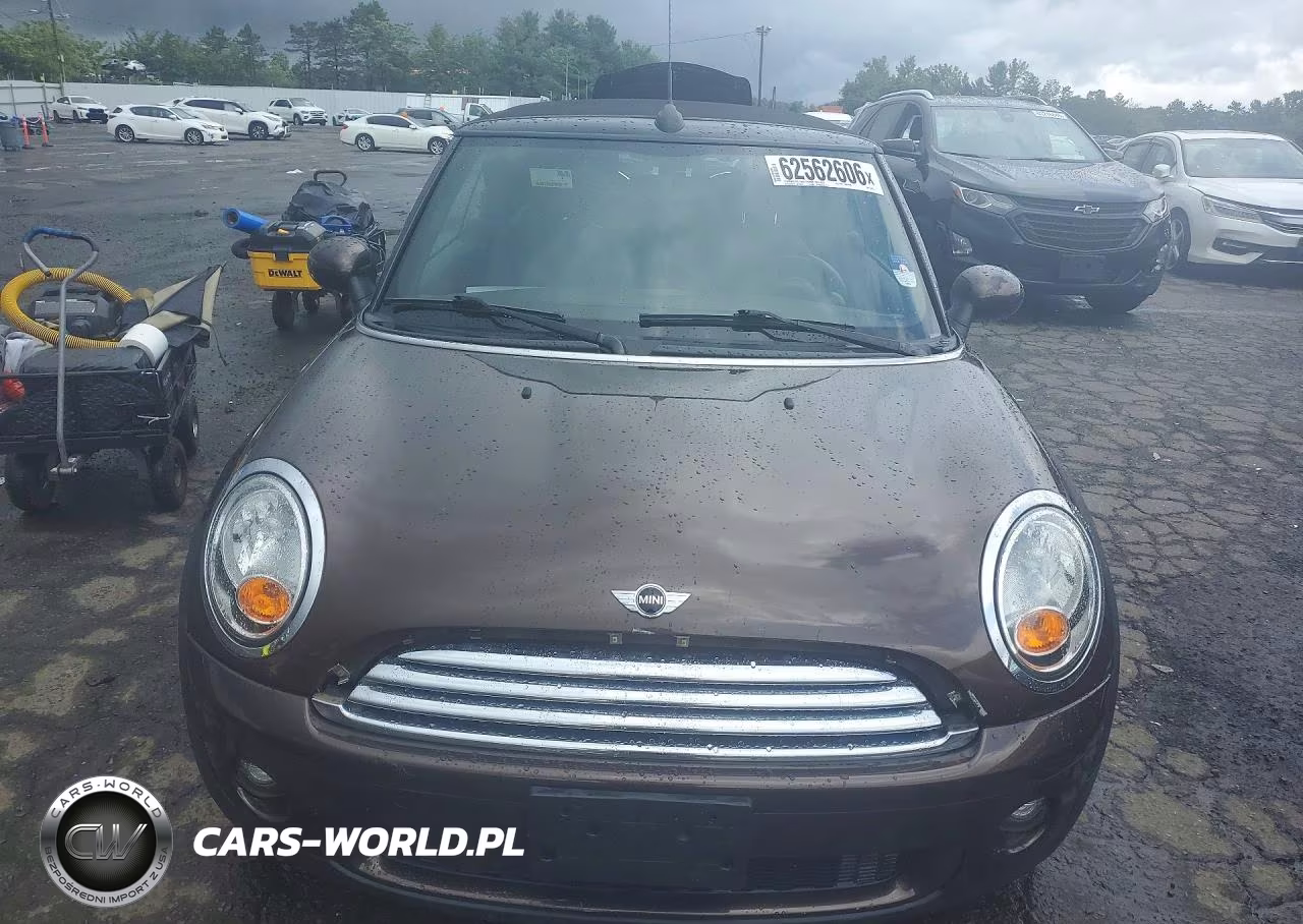 2009 Mini Cooper VIN:WMWMR33539TU96615 - 5