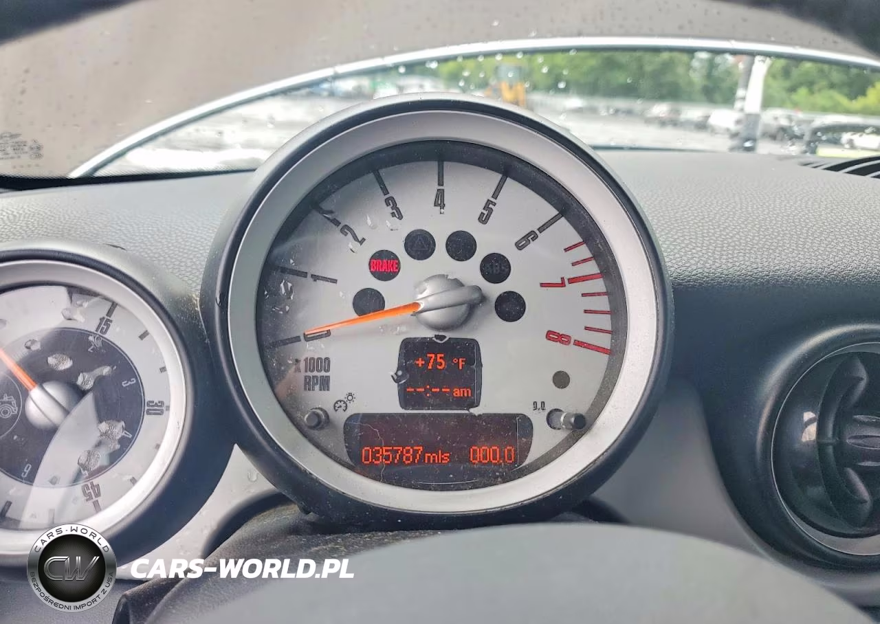 2009 Mini Cooper VIN:WMWMR33539TU96615 - 9