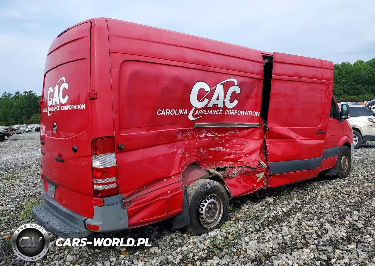 2010 Freightliner Sprinter 2500 Delivery Van VIN:WDYPE8CCXA5471358 - 3
