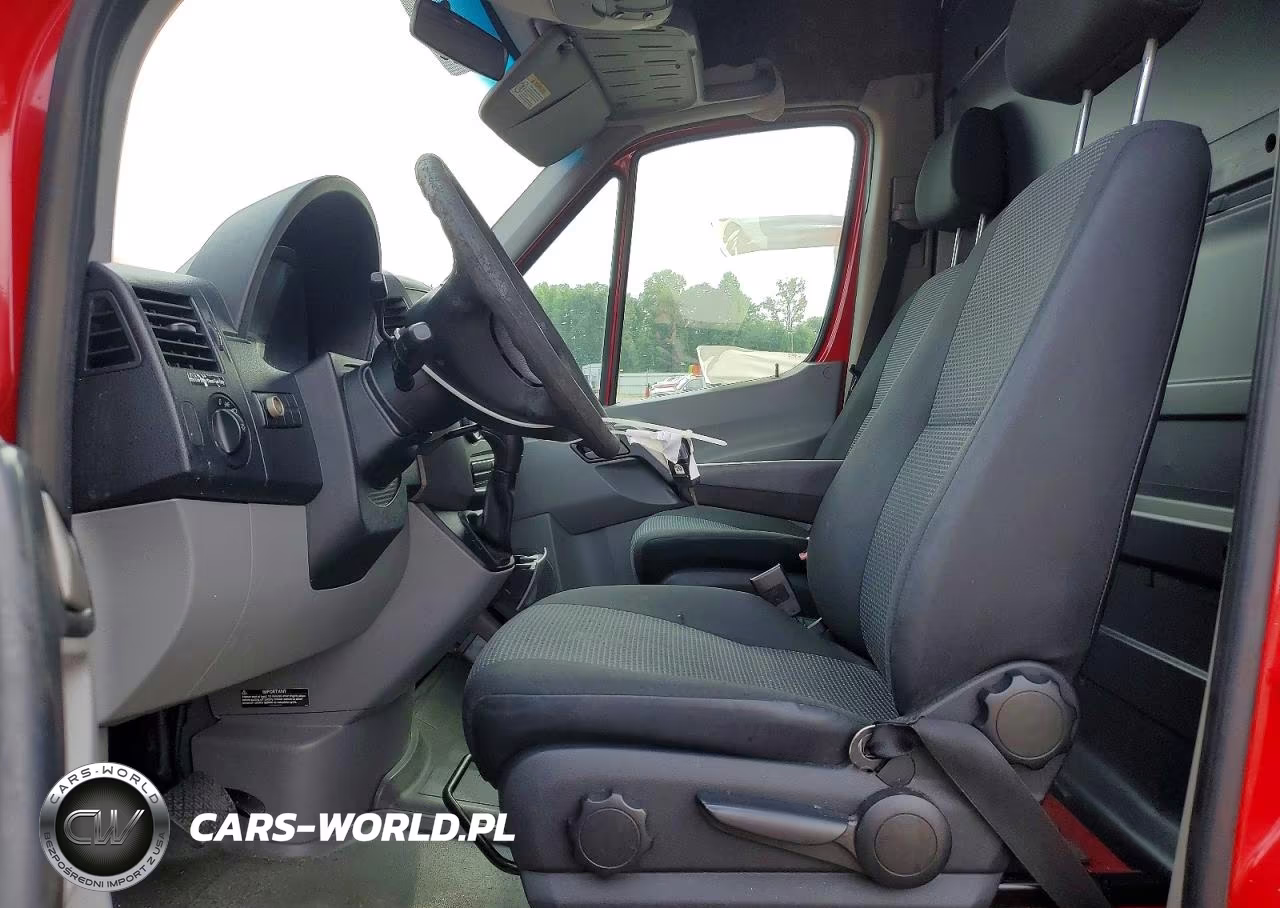 2010 Freightliner Sprinter 2500 Delivery Van VIN:WDYPE8CCXA5471358 - 7