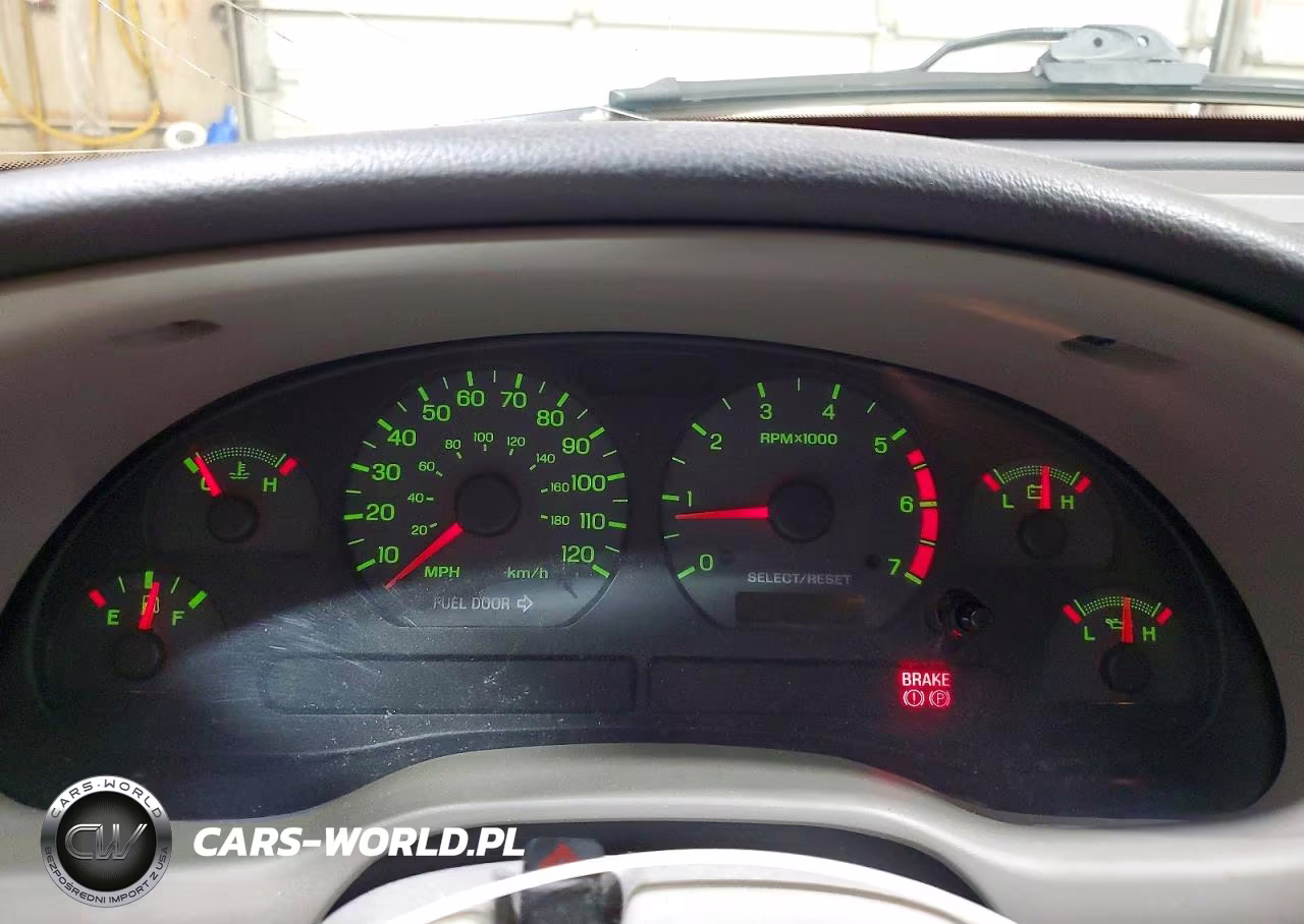 2002 Ford Mustang VIN:1FAFP40402F135050 - 9