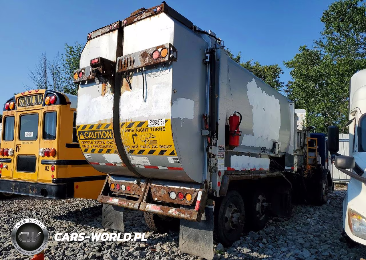 2014 Peterbilt 320 Refuse Truck VIN:3BPZL70X0EF222602 - 3