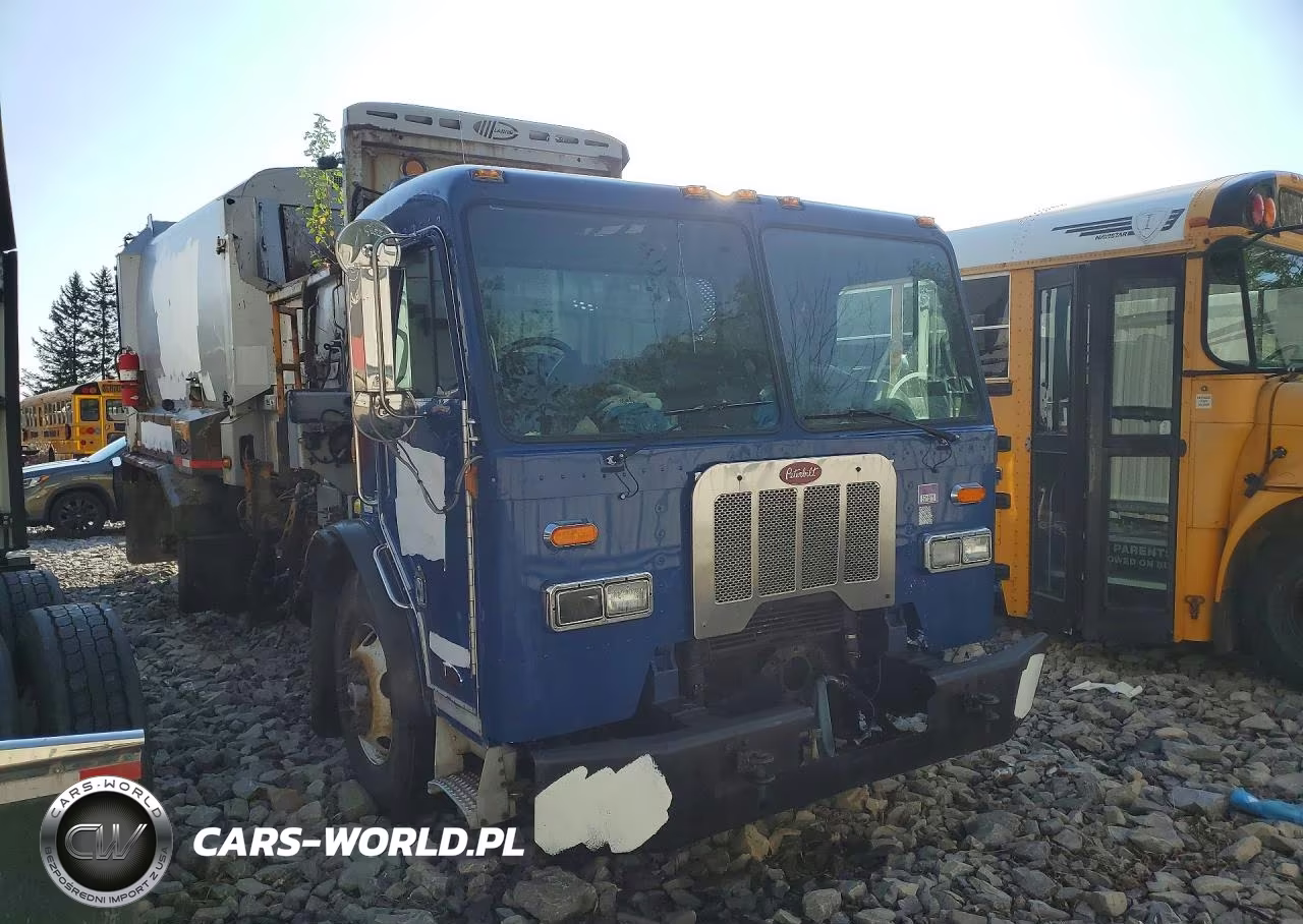 2014 Peterbilt 320 Refuse Truck VIN:3BPZL70X0EF222602 - 4
