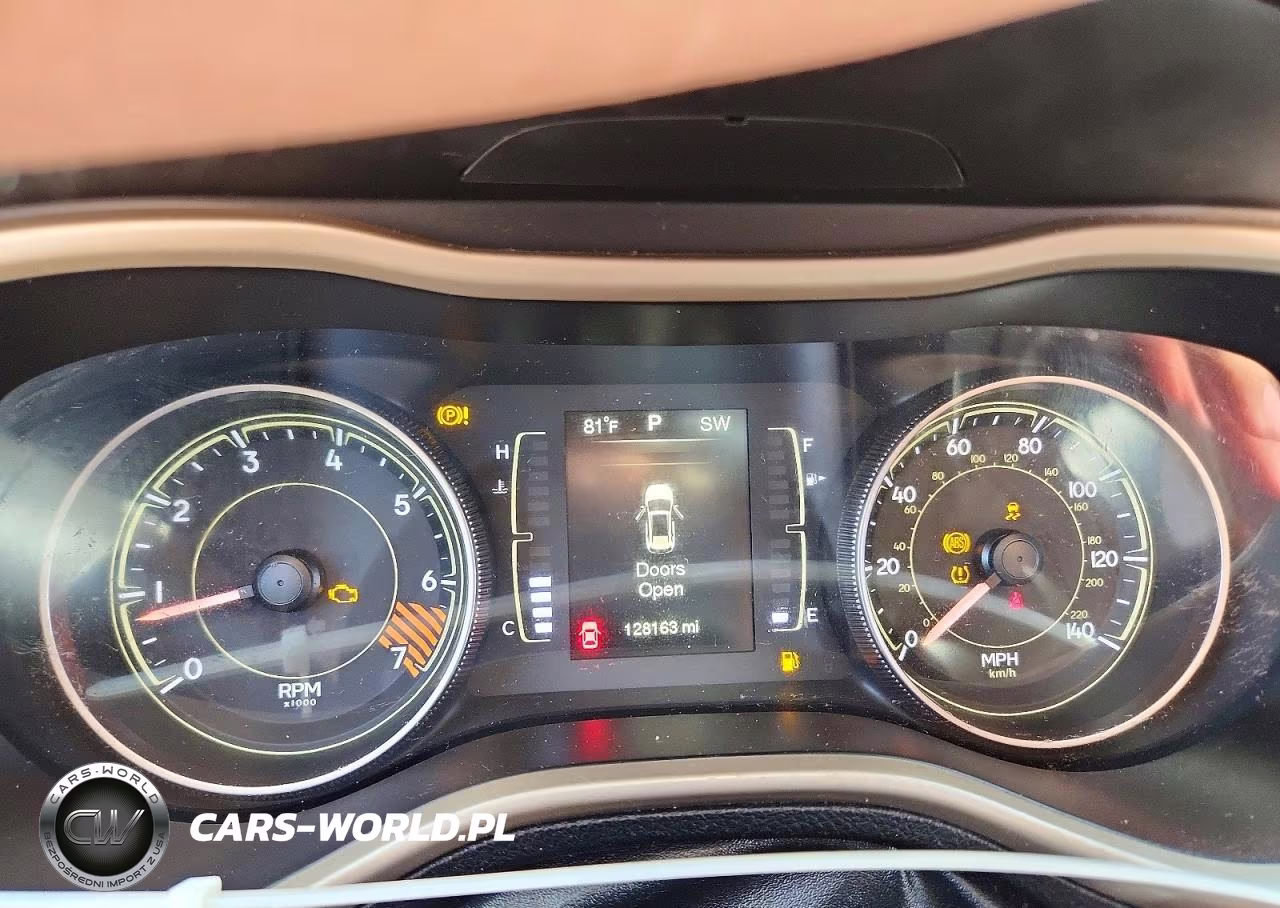 2014 Jeep Cherokee Sport VIN:1C4PJMAB4EW177819 - 9