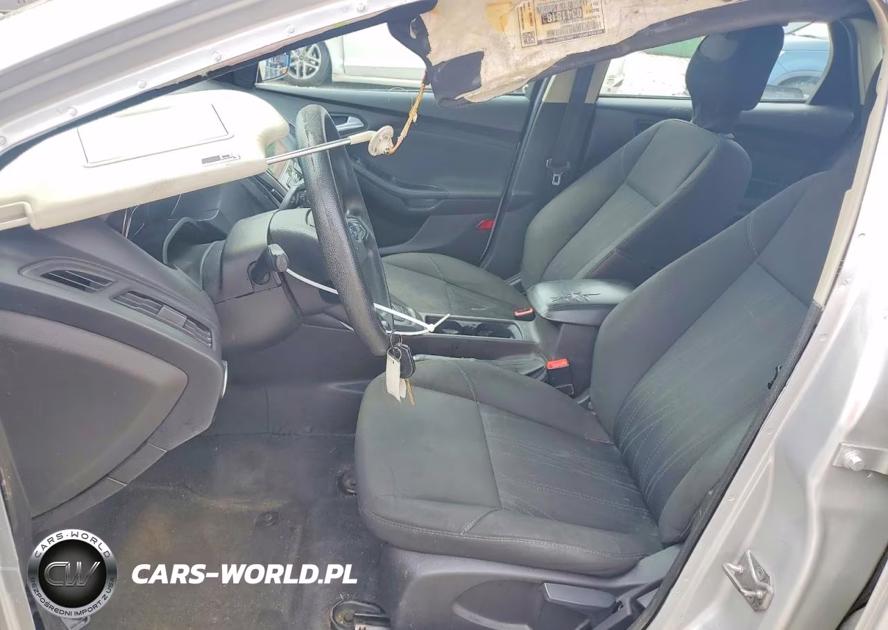 2016 Ford Focus Se VIN:1FADP3F26GL281369 - 7