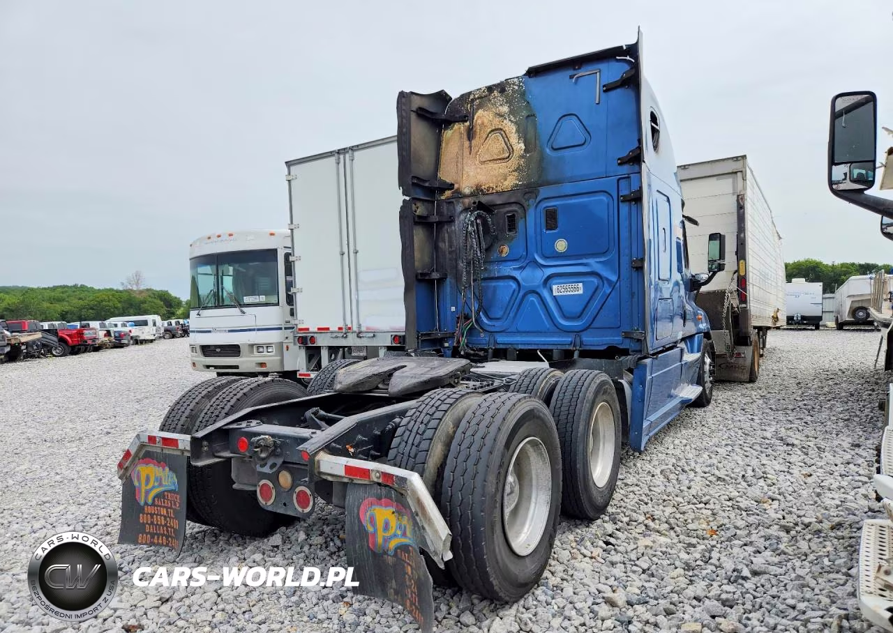 2016 Freightliner Cascadia 125 VIN:3AKJGLDR0GSGZ1193 - 3