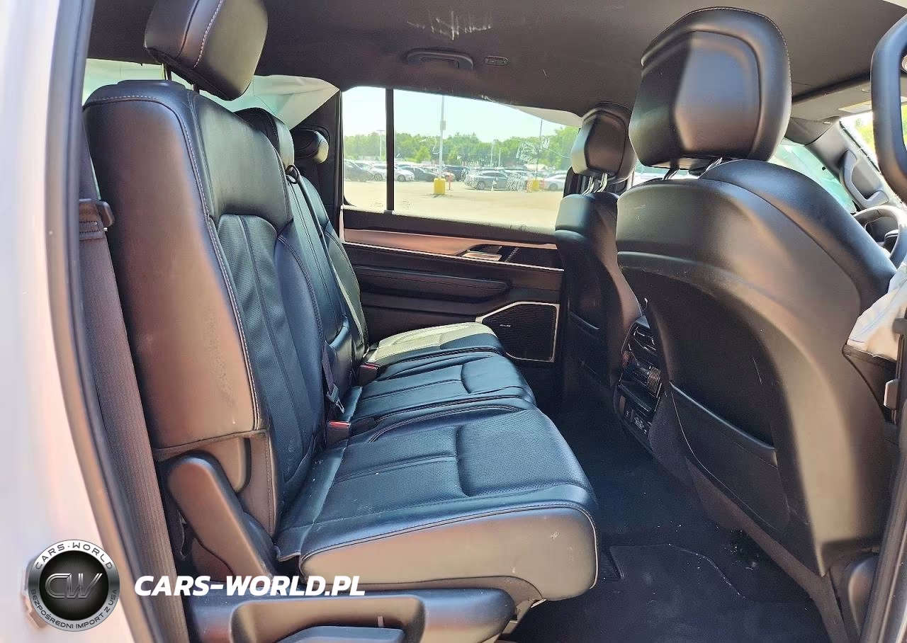 2025 Jeep Wagoneer Series Ii VIN:1C4SJVBP9SS513610 - 11