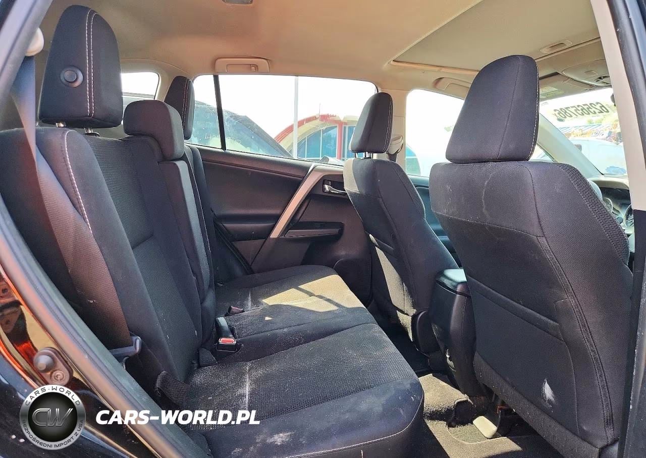 2018 Toyota Rav4 Xle VIN:2T3RFREV6JW803195 - 11