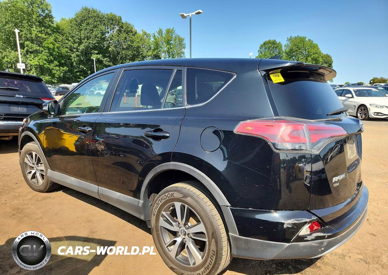 2018 Toyota Rav4 Xle VIN:2T3RFREV6JW803195 - 2