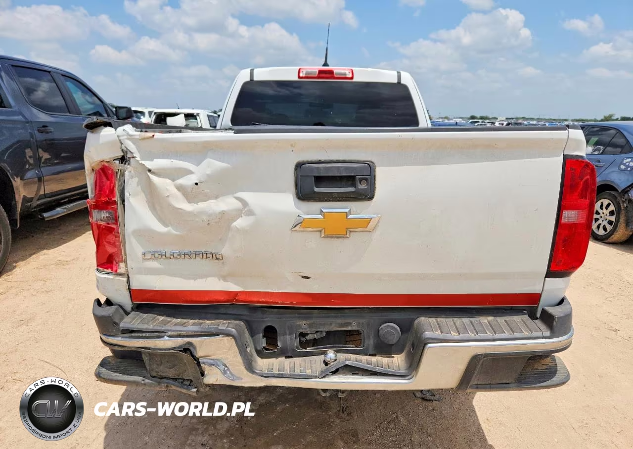 2018 Chevrolet Colorado VIN:1GCHSBEA6J1142309 - 6