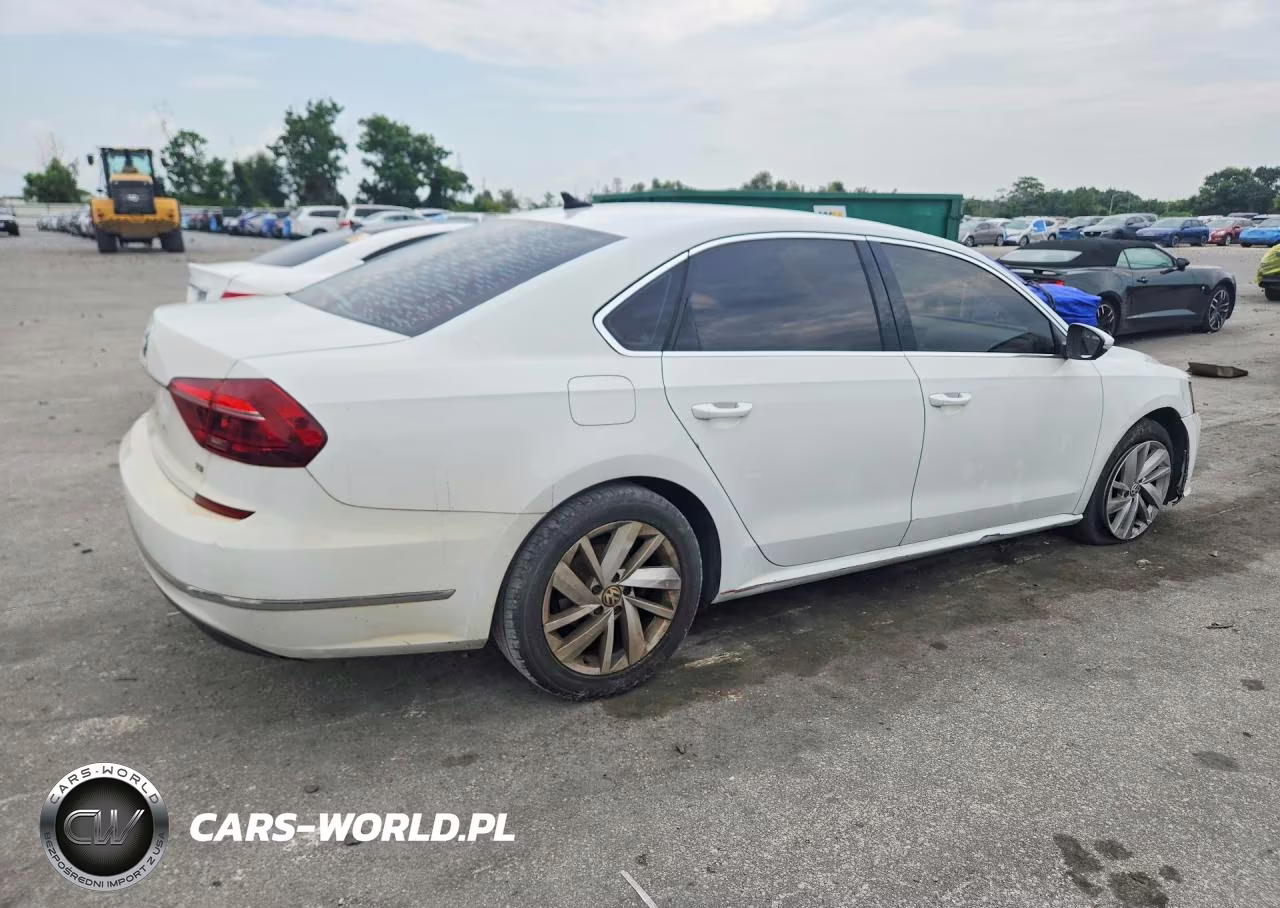 2018 Volkswagen Passat Se VIN:1VWBA7A35JC003514 - 3