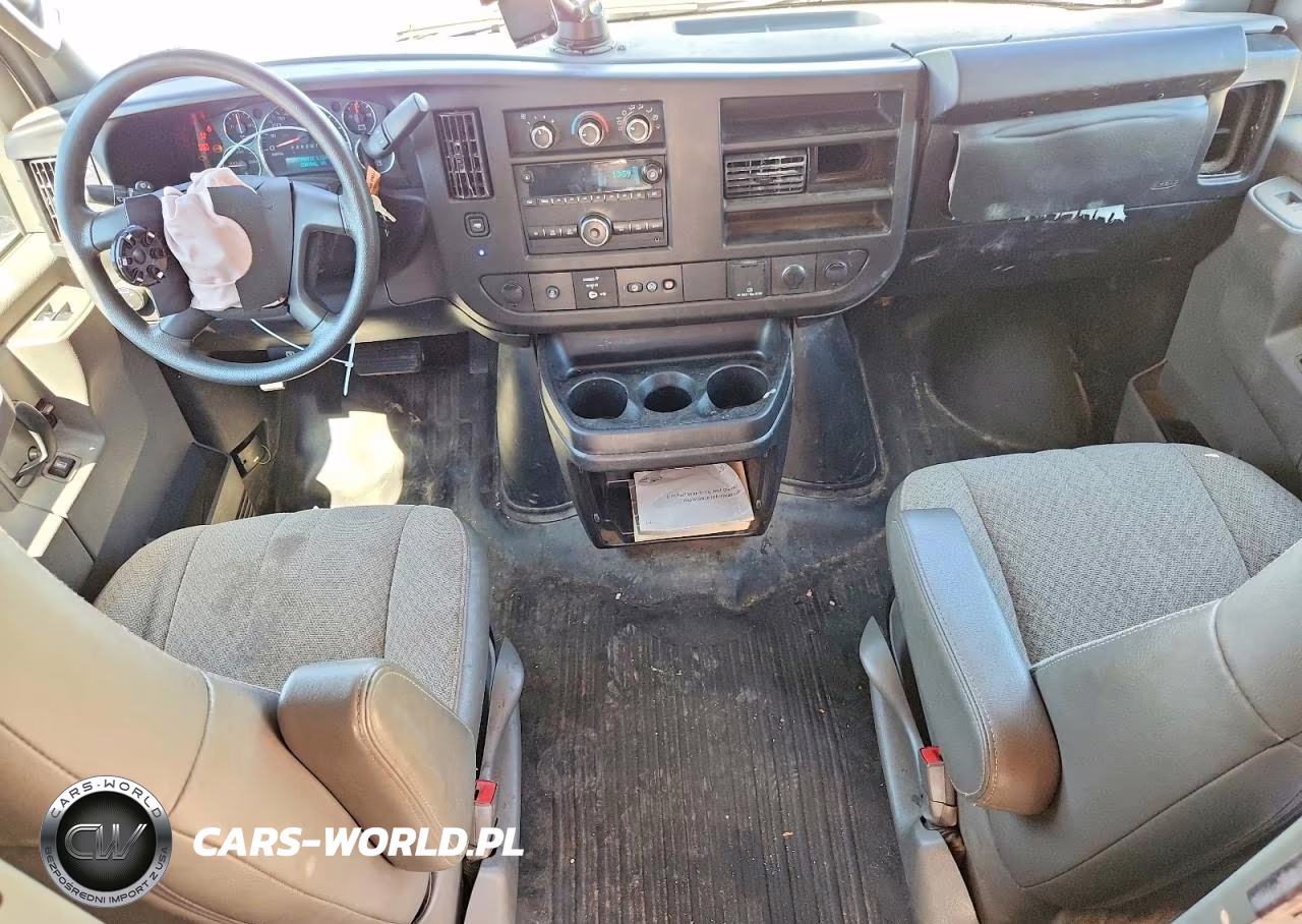2020 Chevrolet Express G2500 VIN:1GCWGAFP0L1243399 - 8