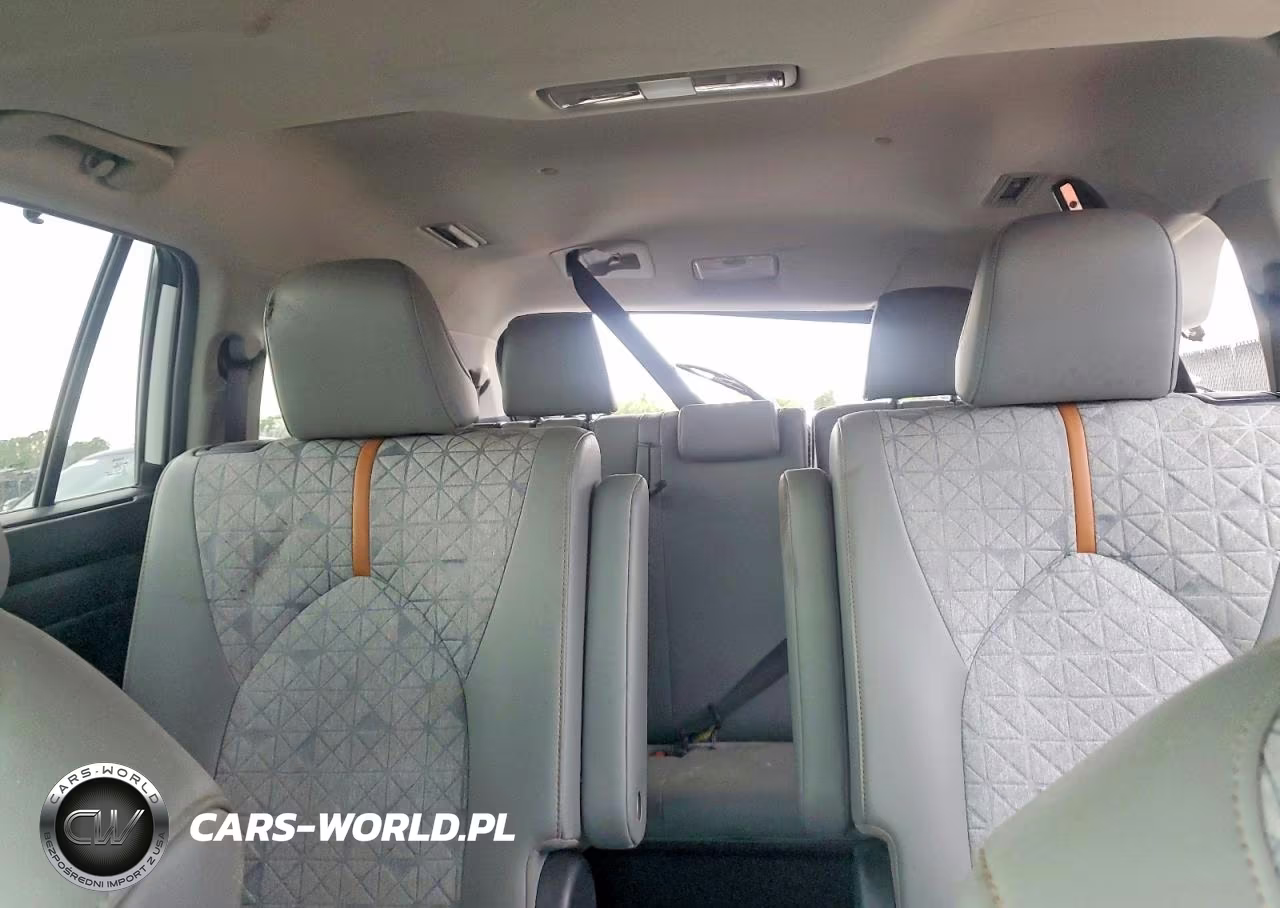 2023 Toyota Highlander Hybrid Bronze Edition VIN:5TDABRCH6PS581340 - 10